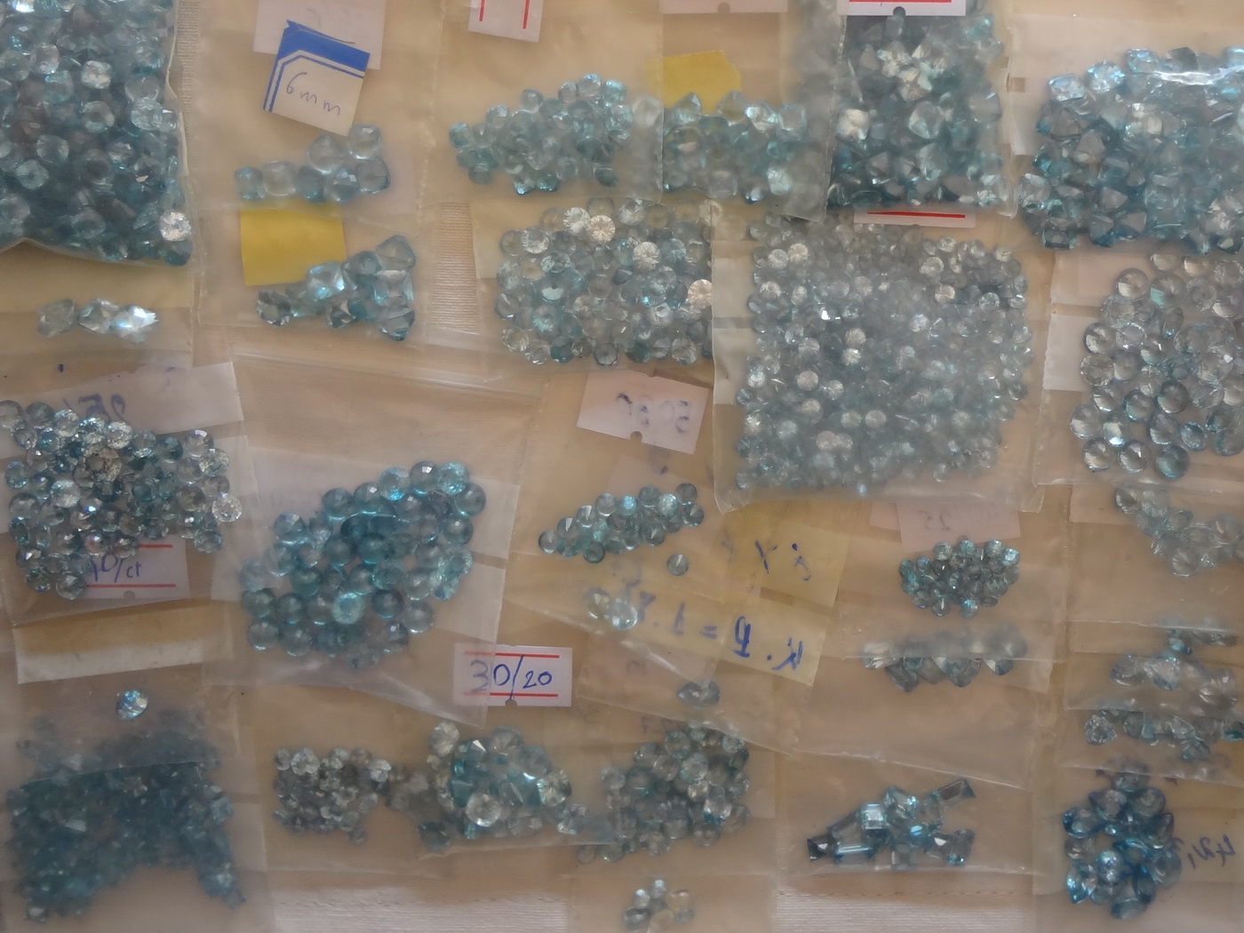 Calibrated Blue Zircon Wholesale supply for Professional Jewellers
