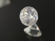 Perfect and wide natural white Zircon diamond / brilliant cut 9mm calibrated. 