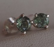 green-sapphire-silver-earrings-02
